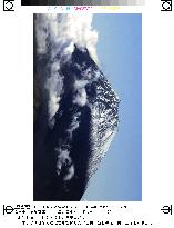 Mt. Fuji has season's first snowfall