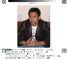 Kawaguchi arrives in England