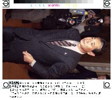 Ex-Chunichi boss Hoshino waits on Hanshin offer