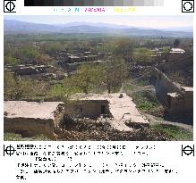 (4)Houses devastated by Afghan earthquake