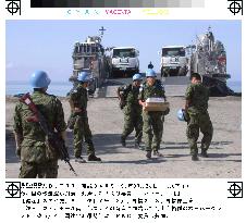 Japanese ship arrives in E. Timor's Suai on peacekeeping mission