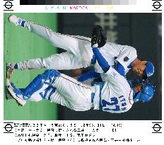 Mitsui pitches 1-hitter to give Seibu a 2-0 start to season