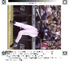 Ichiro overpowers Ishii