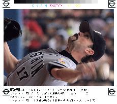 Moore pitches Hanshin to 7th straight win