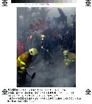 (2)Air China jet crashes near Pusan