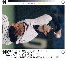Kanemura pitches seven scoreless innings