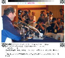 (2)Zidane meets the press in Ibusuki