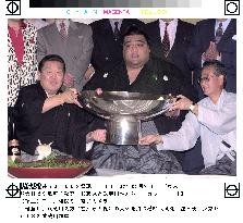 Musashimaru wins summer sumo tourney