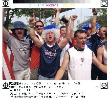 (1)Supporters in Suwon