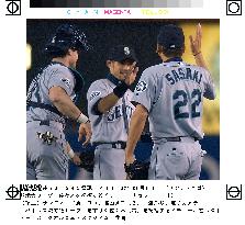 Ichiro held to single hit