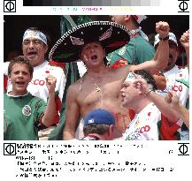 (2)Mexico supporters in Chonju