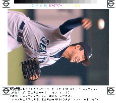 Hasegawa pitches in ninth inning