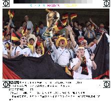 (4)Supporters in Ulsan