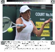 (1)Japan's Sugiyama advances to 2nd round at Wimbledon