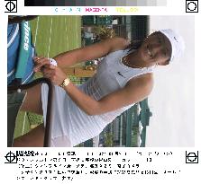 (3)Japan's Sugiyama advances to 2nd round at Wimbledon