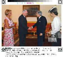 (1)Emperor meets Polish Premier Miller