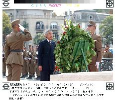 (3)Japanese emperor, empress visit Hungary