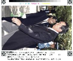 (1)5 cabinet ministers visit Yasukuni Shrine on anniversary