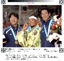 (3)S. Korea's Lee defends AG marathon title