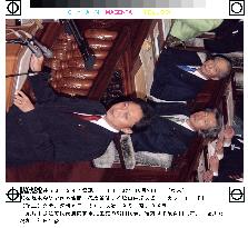 DPJ leader Hatoyama grills Koizumi