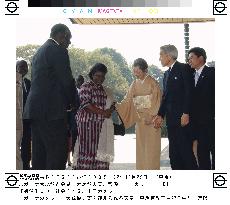 Ghanaian Pres. Kufuor meets emperor