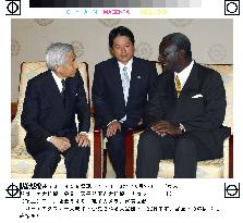 (2)Ghanaian Pres. Kufuor meets emperor