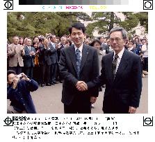 Nobel laureate Tanaka visits alma mater