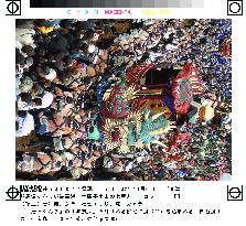 Karatsu-Kunchi festival attracts spectators