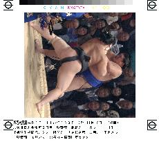 Asashoryu wins 3rd straight day at Kyushu sumo