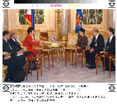 Arroyo meets with Kawaguchi