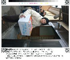 Soga moves out of father's house to live on her own