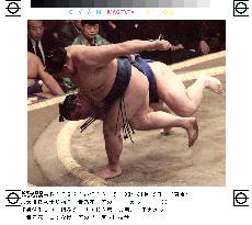 Takanohana wins at New Year sumo