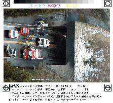 2 die in head-on collision of tanker, dump truck in Gifu