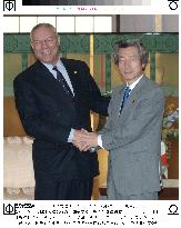 (1)Powell talks with Koizumi on N. Korea, Iraq