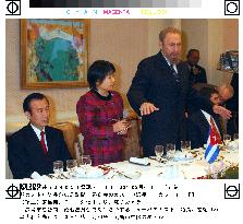 Castro visits Hiroshima