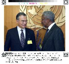 Annan urges Japan to consider food aid to N. Korea