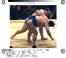 Asashoryu wins in spring sumo tourney