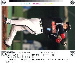 Nakamura slams 2-run homer