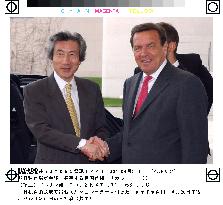 Koizumi meets with Schroeder to discuss postwar Iraq