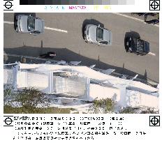 (1)White-robed cult stops again on Gifu road