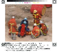 (2)3 killed in mining tunnel fire in Niigata Pref.