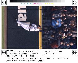 (2)Matsui hits two-run homer