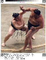 (1)Asashoryu wins sumo title for 1st time as yokozuna