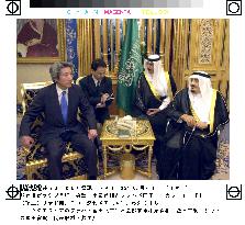 (3)Koizumi in Riyadh for talks on Iraq