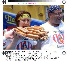 Kobayashi wins hot dog eating contest for 3rd straight year