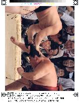Asashoryu disqualified at Nagoya sumo