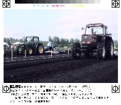 Tractors in test-run for Japan's first tractor race