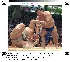 (2)Kaio, Chiyo set for final-day showdown at Nagoya basho