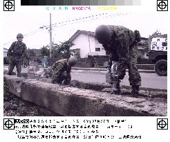 (1)Cleanup work begins in quake-hit Miyagi