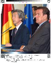 (2)Koizumi wins Schroeder's support over abductions